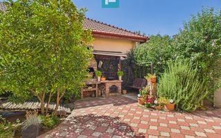 Casă și clădire de apartamente la Orțișoara - Poză 47