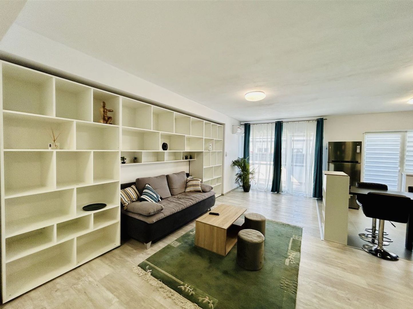 Penthouse la cheie, 4 camere, 2 bai, terasa mare, cart. Kogalniceanu - Poză 12