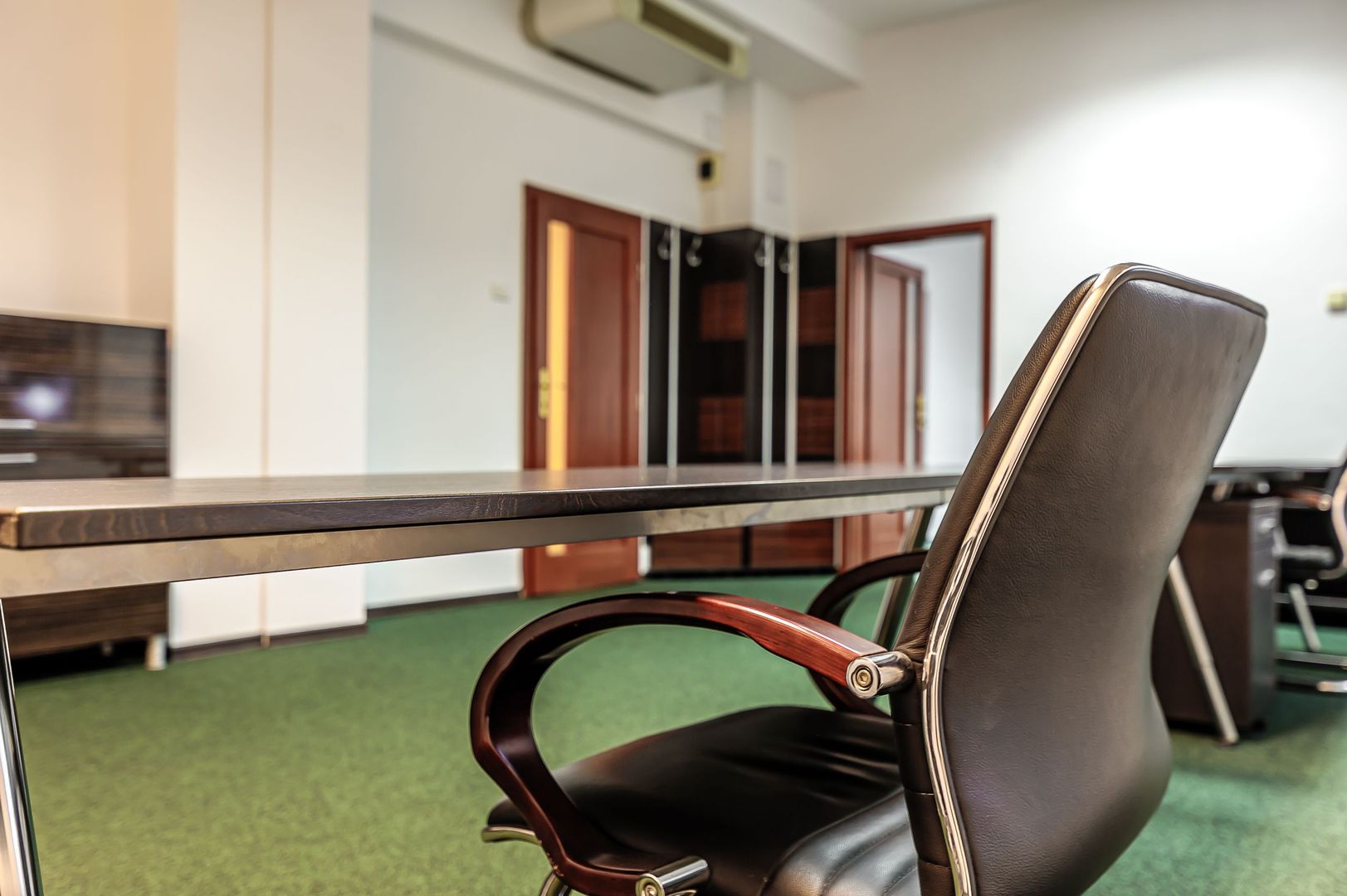 Birouri ultracentrale cu lift și pază permanentă - Poză 3