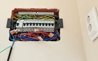 Corp de casă cu 2 imobile independente, curte și pod – Str. Mihai Viteazul - Poză 13