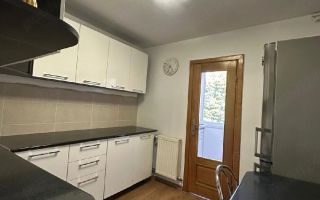 3 camere zona Lunei , 2 bai , centrala proprie - Poză 4