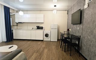 Apartament cu 2 camere Mamaia Nord, primul rand la mare, termen lung - Poză 4