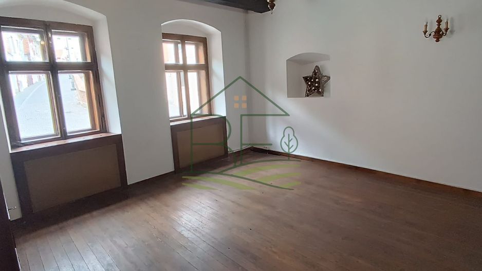 Casă  de închiriat in Centrul Istoric - Poză 2