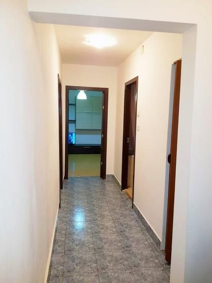Inchiriere Apartament cu 2 camere decomandat, 60 mp, renovat, 5 min metrou - Poză 7