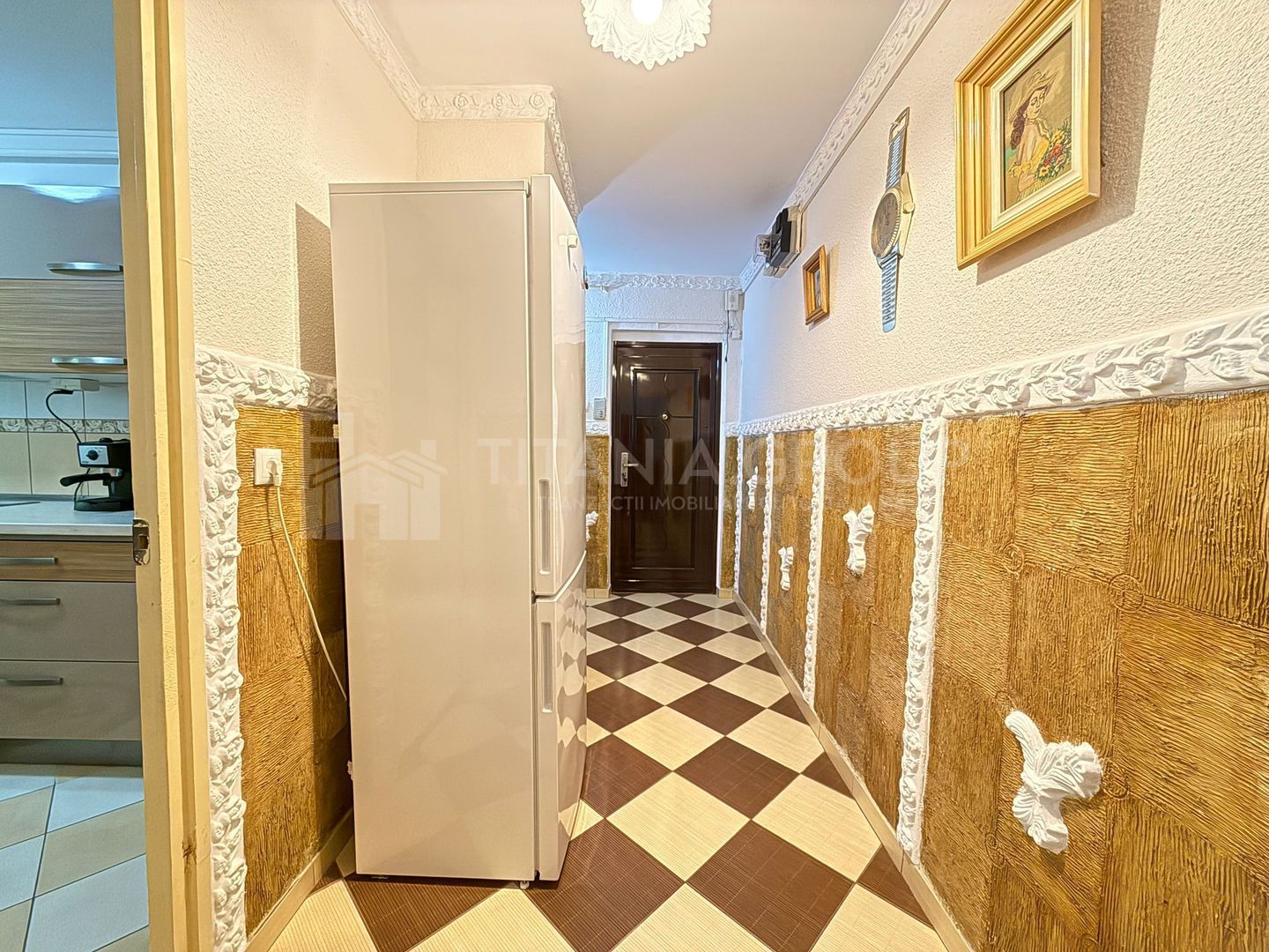 Apartament cu 2 camere, 2 bai, decomandat, etaj 1 - zona Racadau - Poză 6
