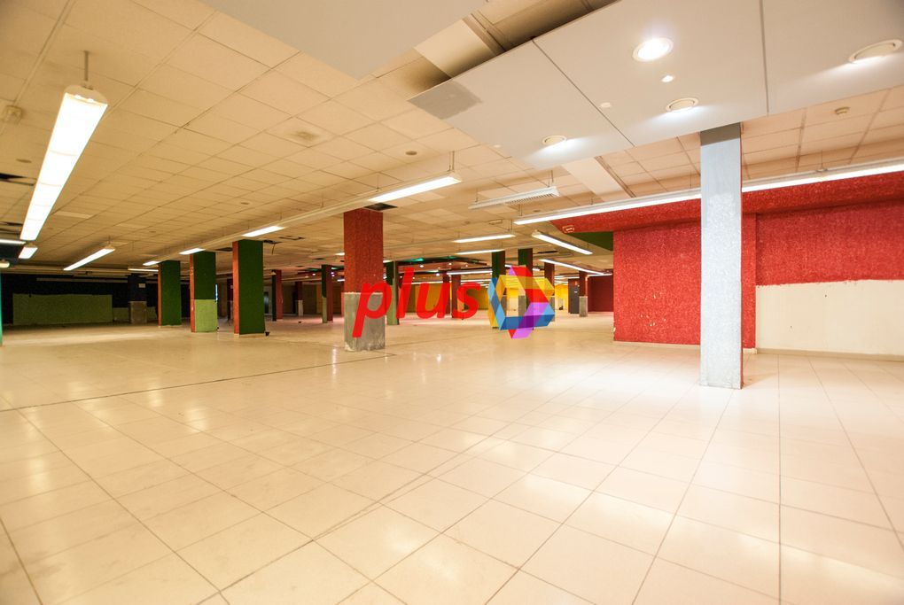 Spatiu comercial 3000 - mp #plus-imo.ro - Poză 1