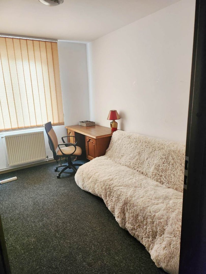 Apartament mobilat3 camere-Tractoru - Poză 15