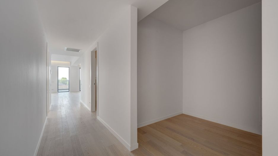Apartament deosebit in Iancu Nicolae, langa Cambridge, terasa , nou - Poză 11