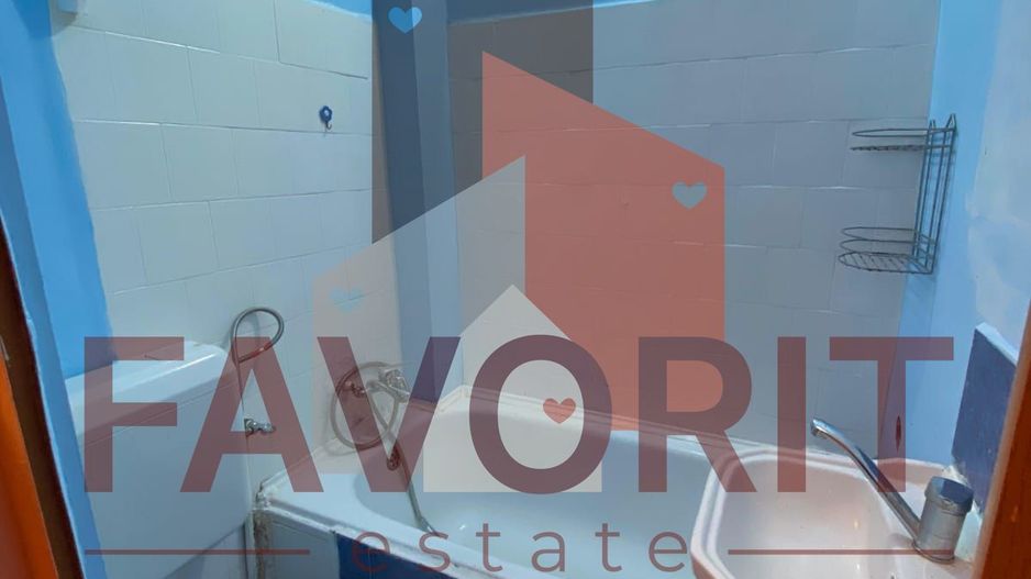 Garsoniera | Localizare foarte buna | Aer conditionat | Acoperis refacut | - Poză 4