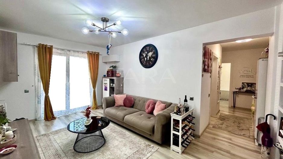 Vânzare Apartament 3 Camere – Zona Florilor, Florești - Poză 2