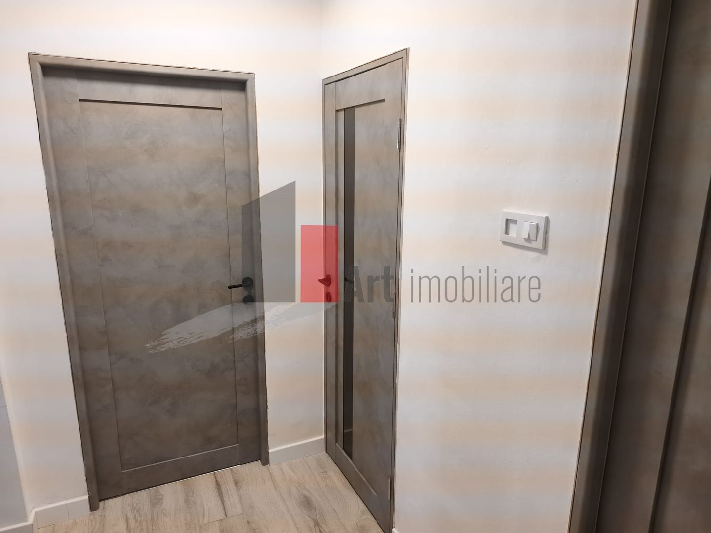 Vânzare apartament 2 camere decomandat Luică - Poză 3