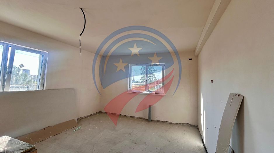 Vilă cu 4 camere de vânzare in Craiova - Poză 17