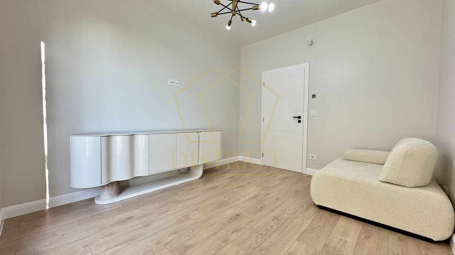 Casa individuala superba cu 4 camere, garaj | Sacalaz - Poză 12