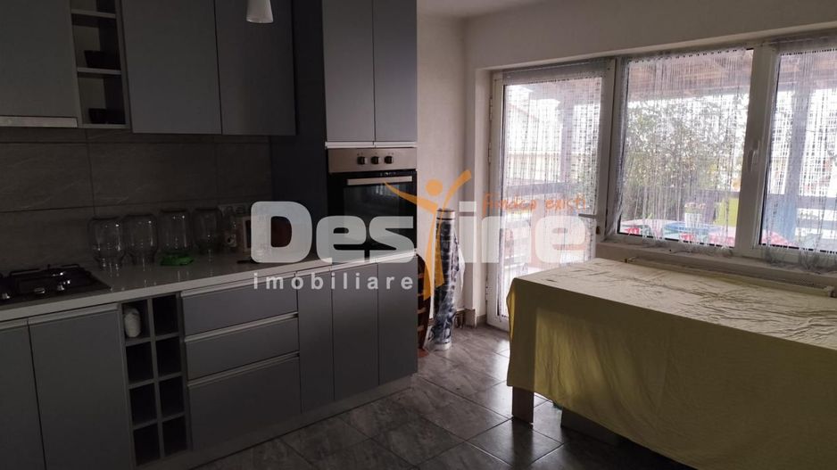 Casa  central Paulesti 450 mp s.c.  775 mp teren - Poză 4