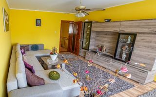 De vânzare casă cu etaj - Poză 4