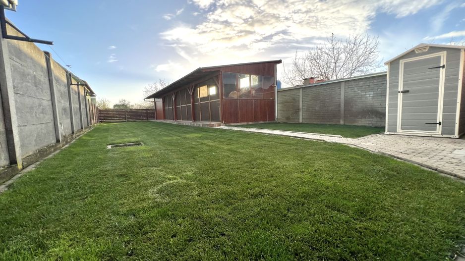 CASA CU TEREN GENEROS - Poză 2