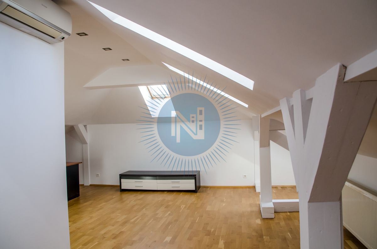 Etaj 1 plus mansarda in vila - Poză 5