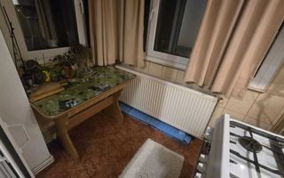 Inchiriez apartament 2 camere - Poză 2