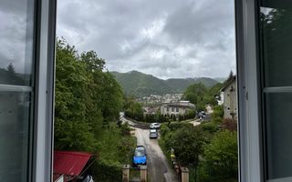 Apartament cu vedere spre Tâmpa, liniște și natură, în Centrul Istoric al Brașov - Poză 1