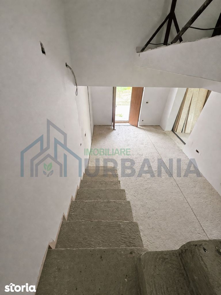 Casă de vânzare, Vișani, 230 mp utili, 3 dormitoare, living 60 mp, teren 610 mp - Poză 14