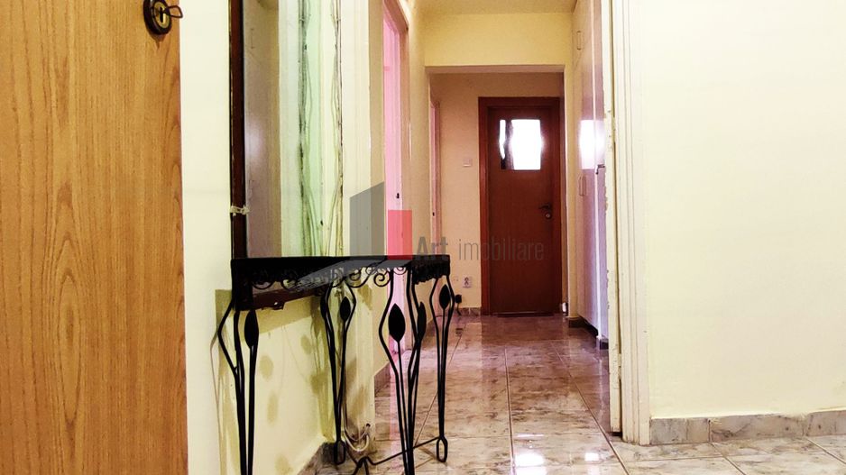 Apartament 3 camere de vanzare Bulevardul Basarabia -Arena Nationala - Poză 4