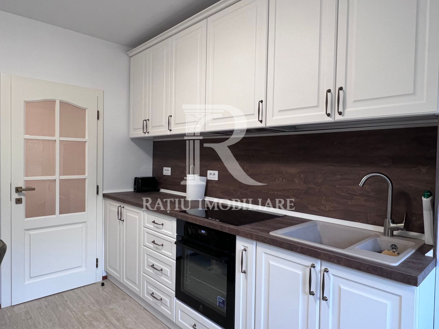 Apartament cu 2 camere complet renovat | ascensor | Cantemir | Oradea - Poză 6