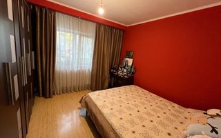 Apartament cu 4 camere in zona Parc Sebastian-Centrala Proprie - Poză 8