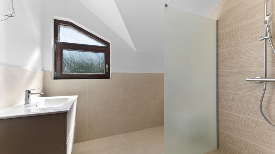 Eleganta, Confortul, Calitatea, liniste Vila P+M Garaj Pecica Arad - Poză 17
