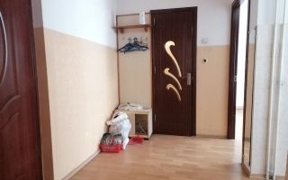 Apartament 2 camere, decomandat, zona Minerva, centrală proprie. - Poză 2