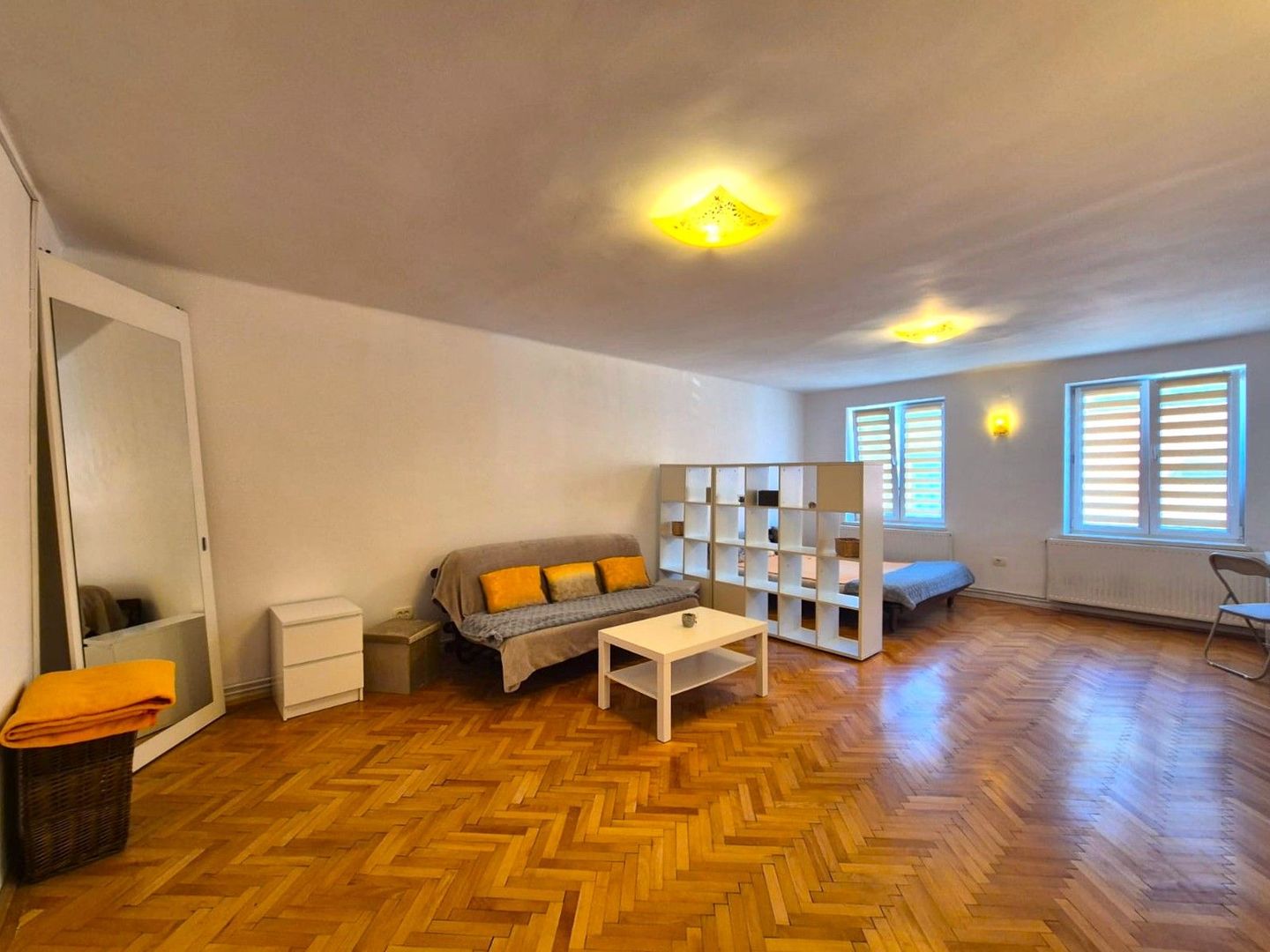 Exclusivitate - Imobil 53 mp,  la 3 minute de P-ta Sfatului, pet friendly - Poză 4