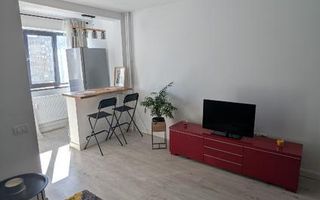 Garsonieră de închiriat, renovată în 2025, mobilată și utilată. - Poză 2