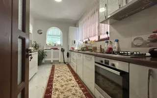 „Vilă cu piscină și teren 1.400 mp în zona Mal, Onești - Poză 22