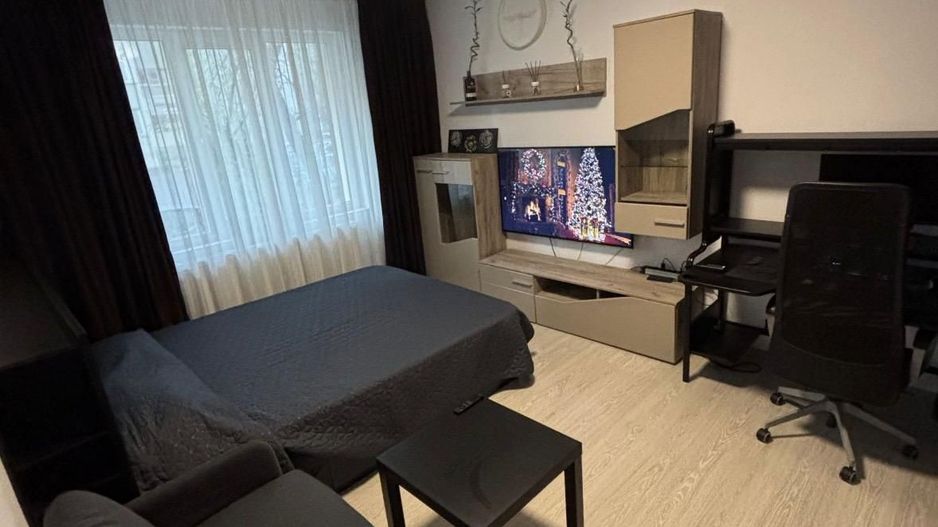 GARSONIERA DRISTOR, BUCATARIE INCHISA, MOBILAT SI UTILAT MODERN - Poză 1