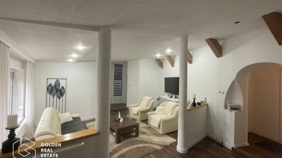 Proprietate ultracentrala, compusa din 2 apartamente - Poză 3