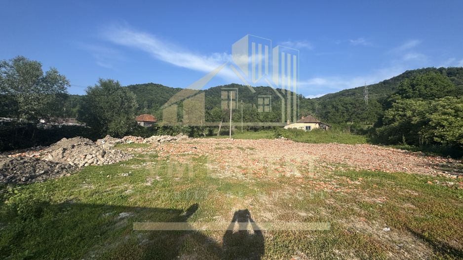 TEREN INTRAVILAN 3296 MP CAMPULUNG ARGEȘ - Poză 9