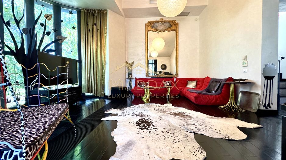 Vila cu 5 camere *344mp* + 800mp Teren // Zona Bucurestii Noi - Poză 4