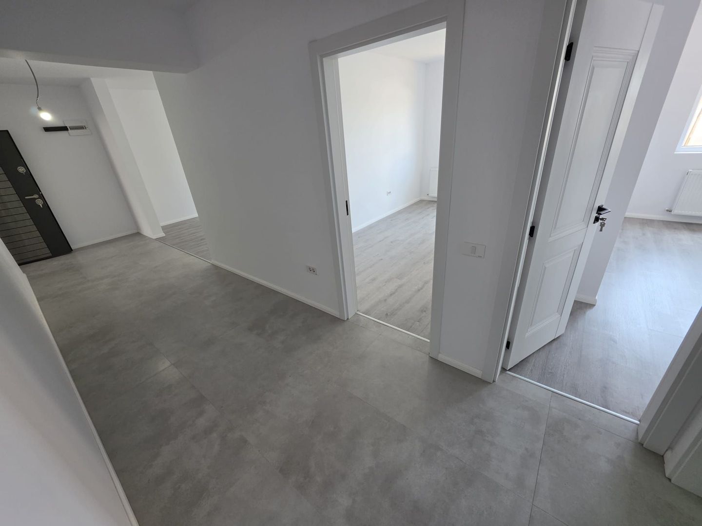 AP. 3 CAMERE- BLOC FINALIZAT, PARCARE INCLUSA IN PRET, COMISION 0% - Poză 2