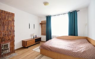 Casa de vacanta sau pensiune in Dâmbovicioara 5 camere, 5 bai, 6412 mp teren - Poză 5
