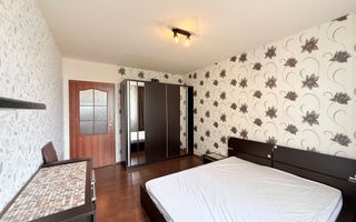 Apartament cu 3 camere decomandate / etaj intermediar - Poză 11
