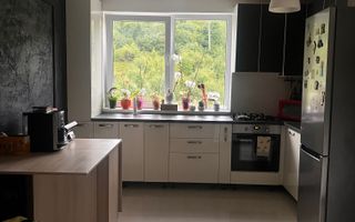 Apartament cu 2 camere - vanzare Zona Vivo - Poză 1