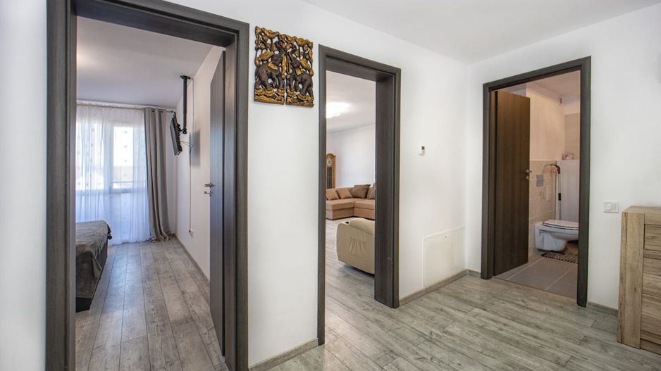 Apartament deosebit cu terasă panoramică – Sanpetru, Str. Sfinții Constantin - Poză 16