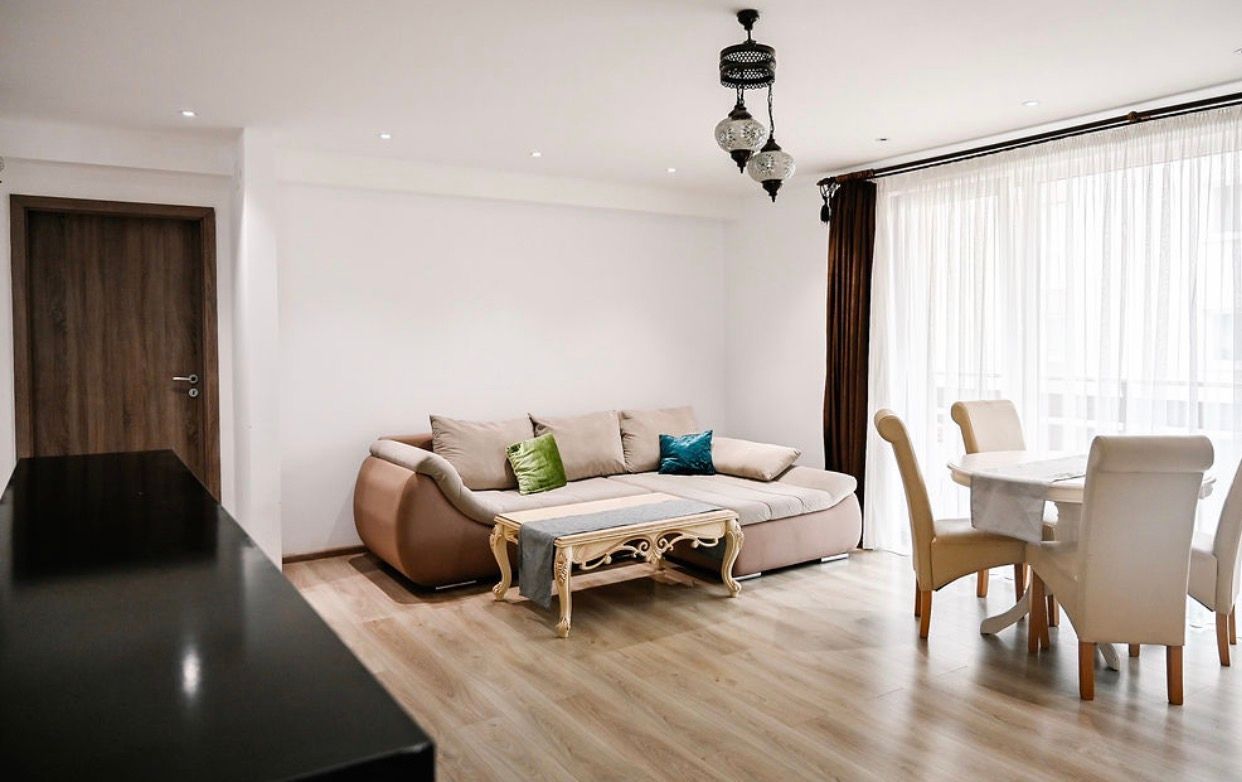 Apartament 3 camere elegant spațios și luminos în cartierul Urban Coresi - Poză 1