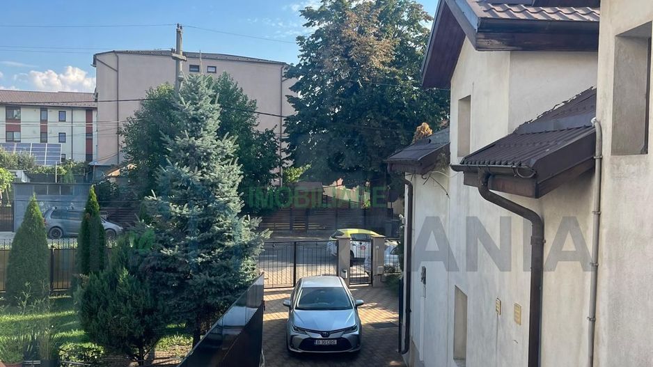 Casă în T. Neculai, Iași – la 200m de Catedrala Catolică Nicolina, 90 mp, 4 camere - Poză 1
