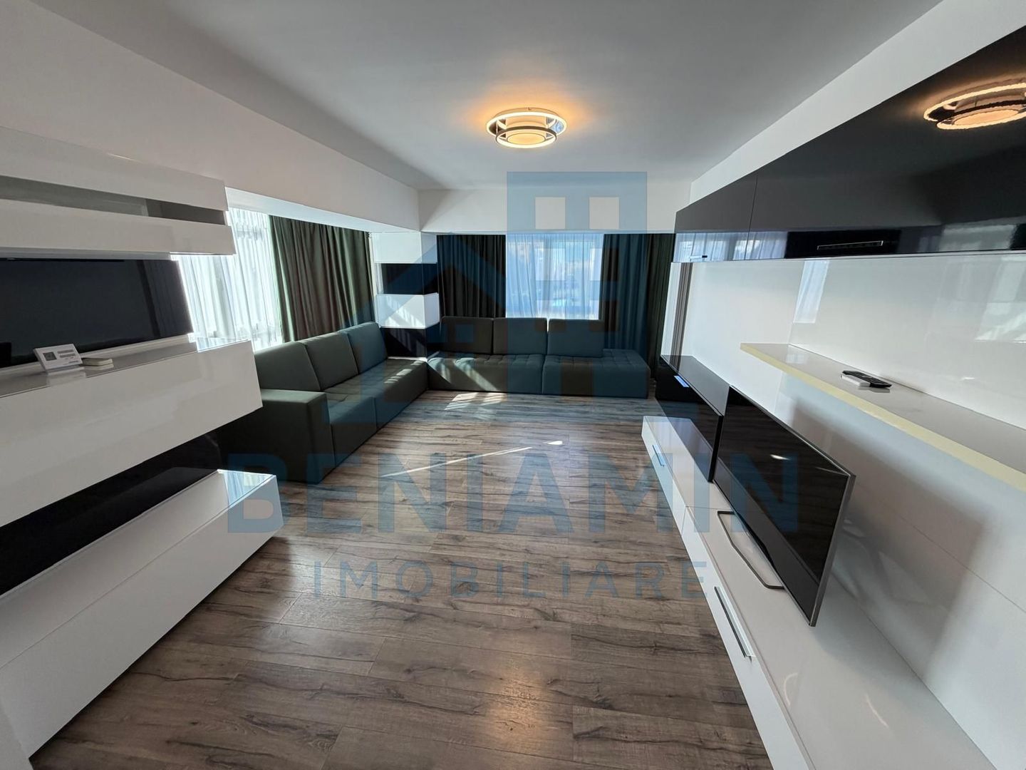 3 Decomandate-Etaj 2-Centrala termica-83mp-Mobilat-Utilat-Liber - Poză 2