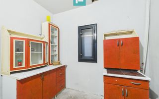 Casă P+M cu grădină generoasă în Ineu - Poză 16