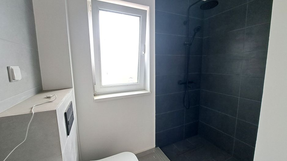 Apartament 4 camere, 2 bai - spatiu si confort - Poză 6