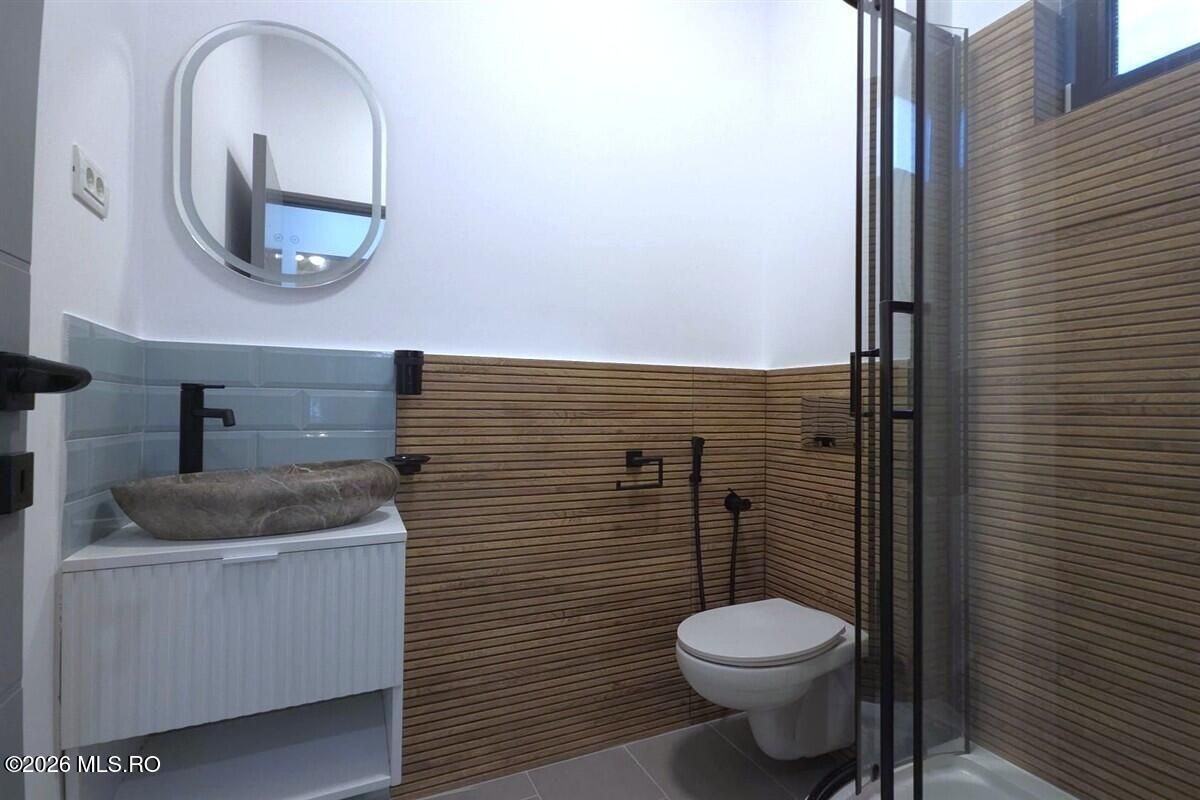 Centru - Bd Tomis 76, apartament cu 2 camere plus garsoniera separata! - Poză 36