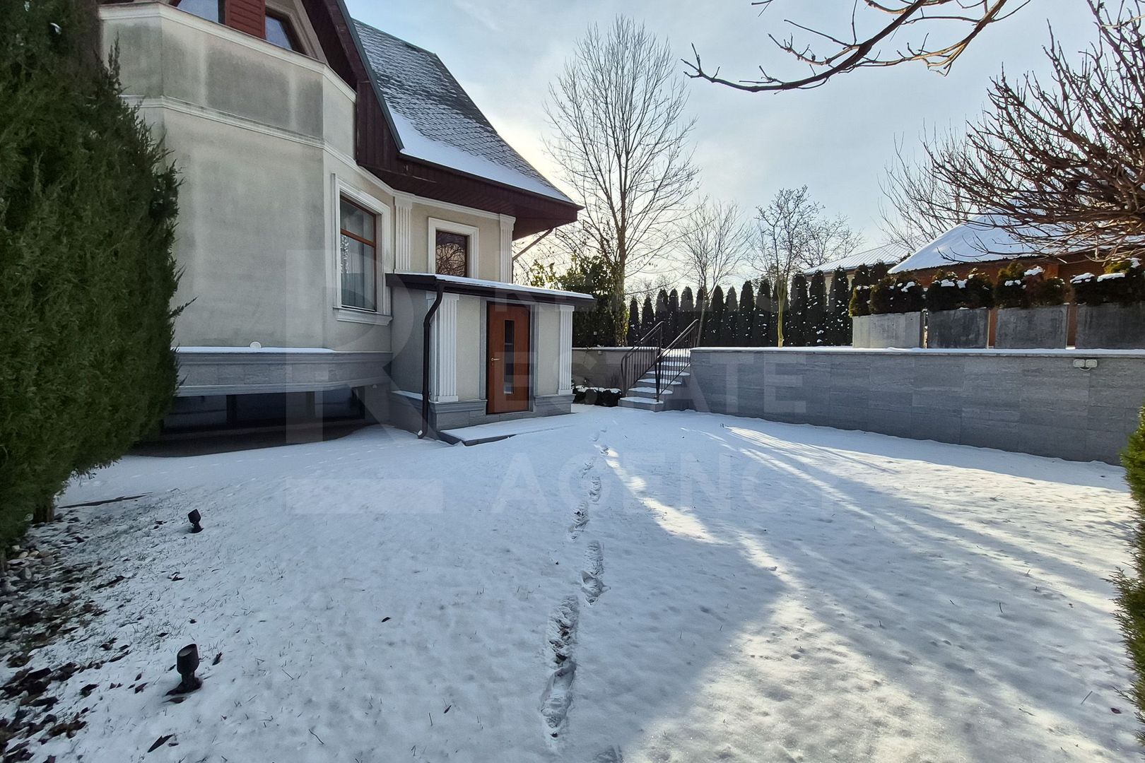 Vânzare, casă, 180 mp + 5 ari strada Calea Trușenilor ,Trușeni. - Poză 5