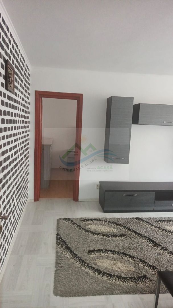 Apartament 3 camere de vânzare . - Poză 2