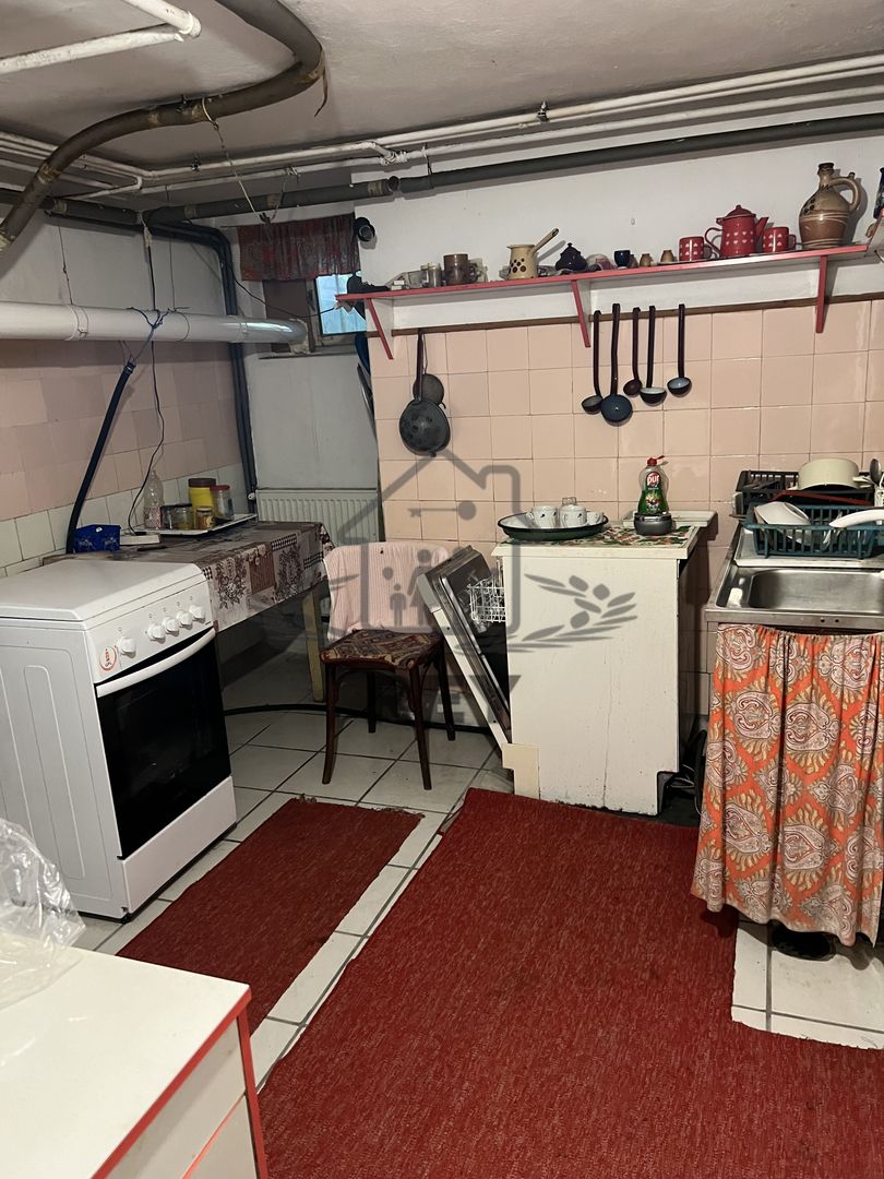 Casă de închiriat în Cisnădie zona Str. Teilor/se acceptă muncitori - Poză 16